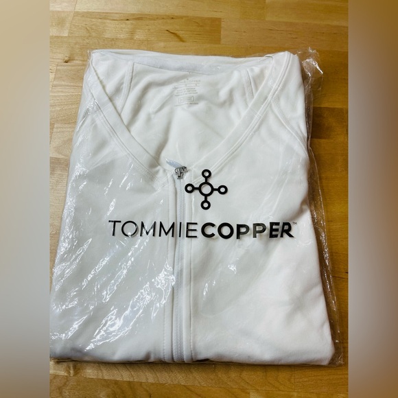 TOMMIE COPPER Full Back Support Shirt | Women's Short Sleeve Size L - Picture 2 of 9